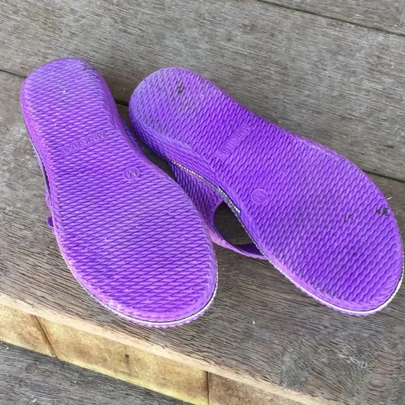 Purple travel flip flops Easter spring vacay farmer’s garden festival beach - Picture 4 of 6